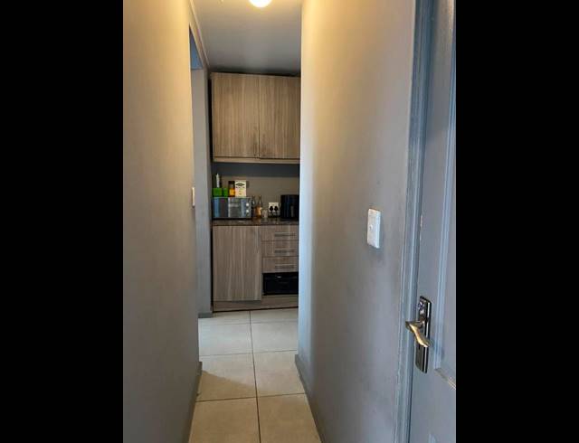 2 BEDROOM APARTMENT FOR SALE IN ZONNEBLOEM